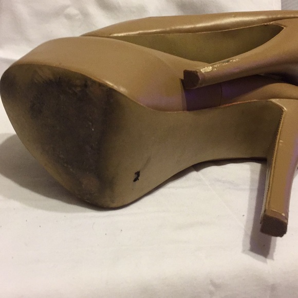Tan platform heel - Picture 6 of 6